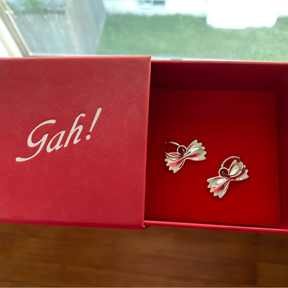 Lisa Says Gah! Silver Farfalle hoop earrings